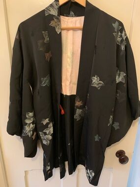 Black silk haori (‘kimono’) with metallic leaf embroidery